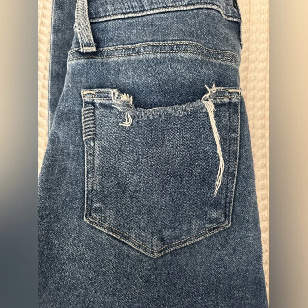 PAIGE AMBER Fiesta Destructed Mid Rise Straight Leg Jeans / Light Wash / Size 30